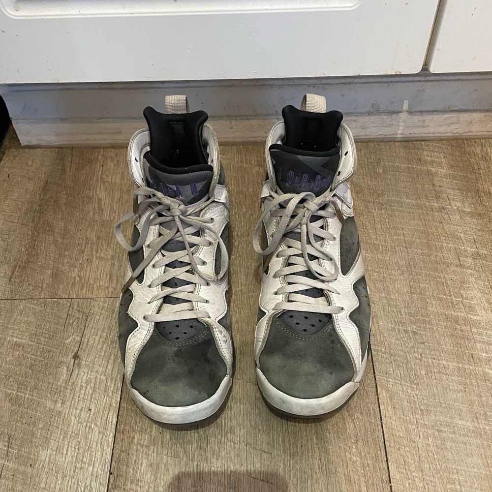 Jordan 7 flints (Women size 9)